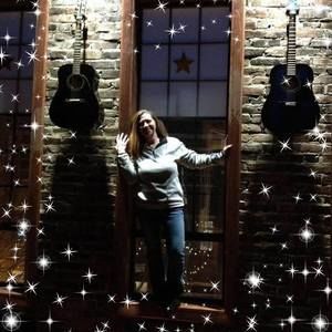 Meet your Posher, Joy